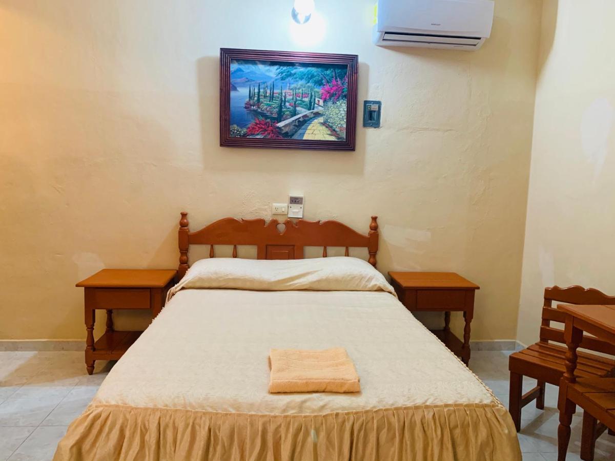 Hotel Isla Esmeralda 코수멜 외부 사진